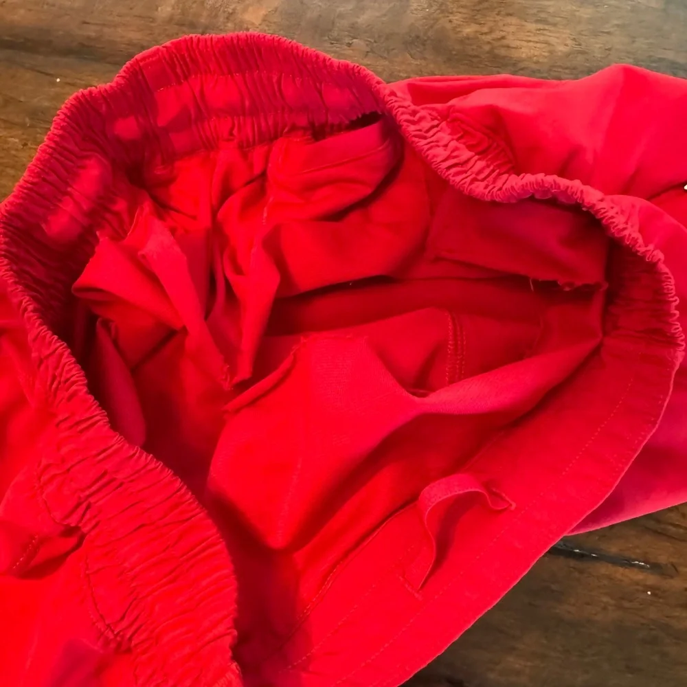 Women’s Lululemon Vibrant Red Athletic Shorts- Size 6 - Picture 7 of 8